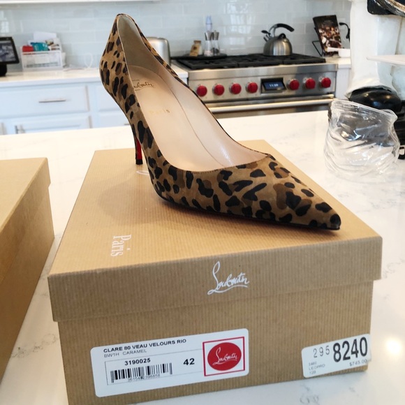 SOLD Christian Louboutin Clare Leopard Pumps Size 42 - Picture 3 of 6